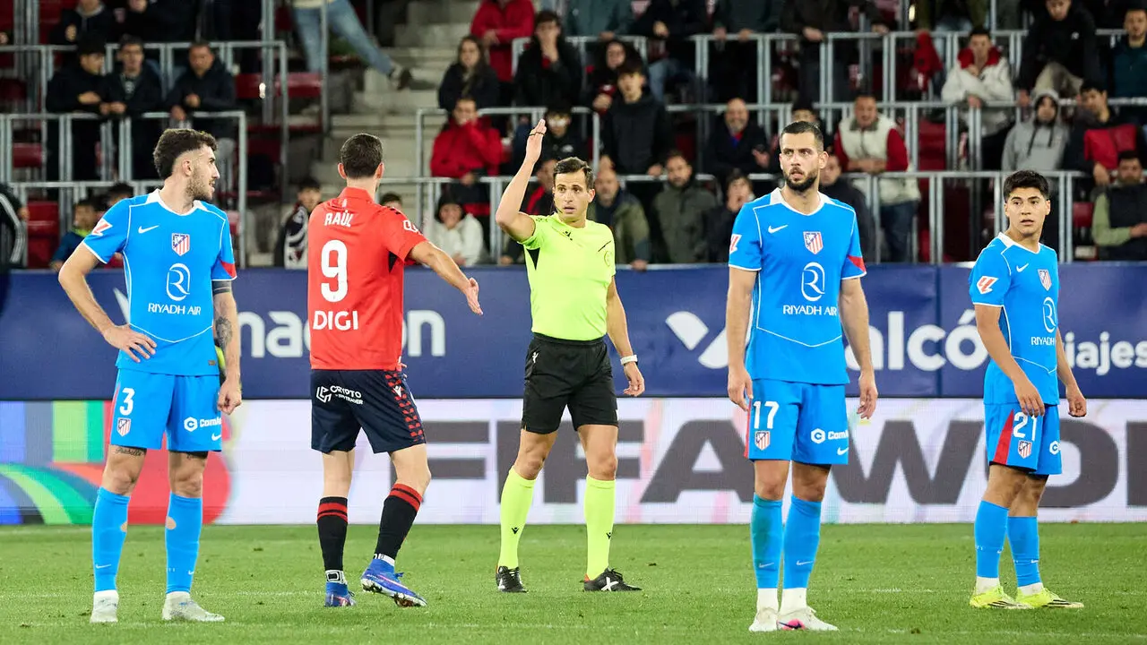 Partido de La Liga EA Sports entre CA Osasuna y Atl&eacute;tico Madrid disputado en el estadio de El Sadar en Pamplona. I&Ntilde;IGO ALZUGARAY