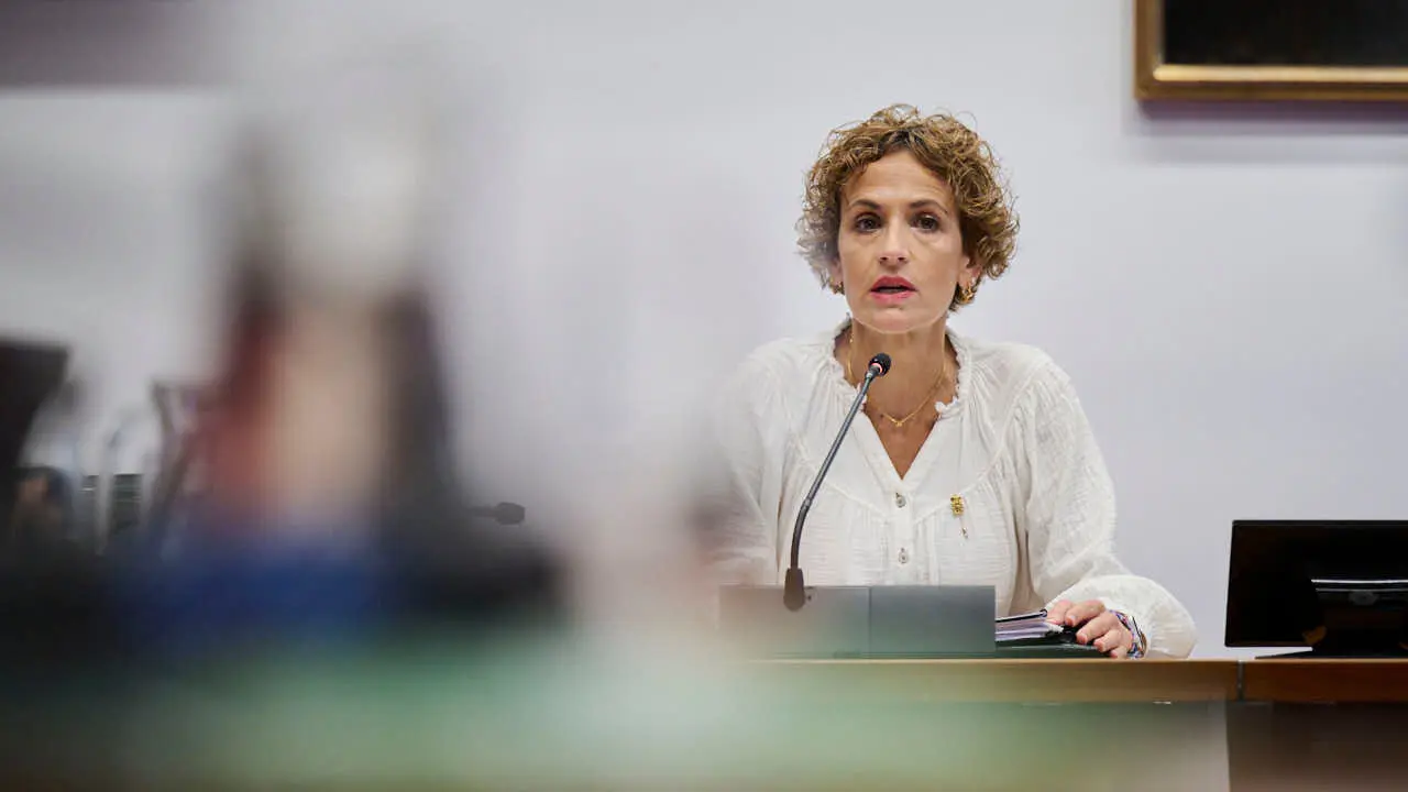 Comparecencia de Mar&iacute;a Chivite, presidenta del Ejecutivo foral durante la comisi&oacute;n de investigaci&oacute;n del Parlamento de Navarra sobre licitaci&oacute;n y adjudicaci&oacute;n de obras p&uacute;blicas del Gobierno de Navarra. PABLO LASAOSA
