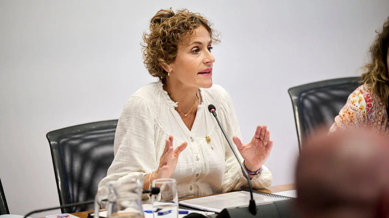 Comparecencia de Mar&iacute;a Chivite, presidenta del Ejecutivo foral durante la comisi&oacute;n de investigaci&oacute;n del Parlamento de Navarra sobre licitaci&oacute;n y adjudicaci&oacute;n de obras p&uacute;blicas del Gobierno de Navarra. PABLO LASAOSA