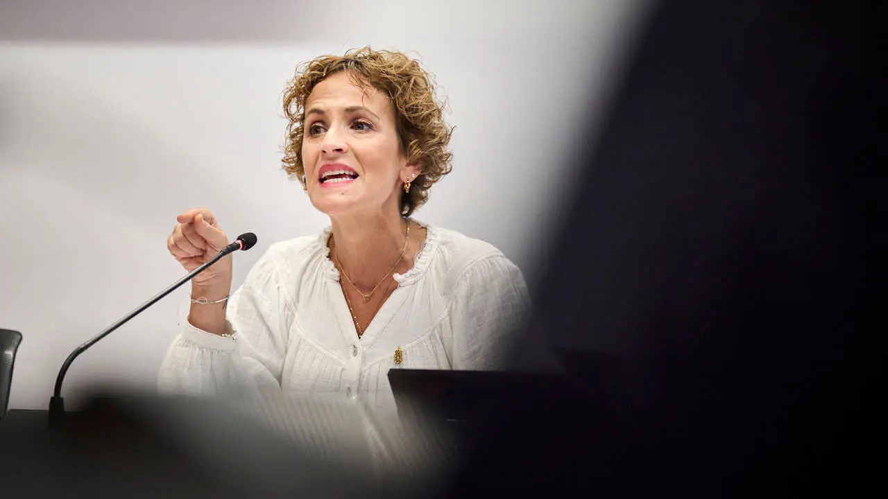 Comparecencia de Mar&iacute;a Chivite, presidenta del Ejecutivo foral durante la comisi&oacute;n de investigaci&oacute;n del Parlamento de Navarra sobre licitaci&oacute;n y adjudicaci&oacute;n de obras p&uacute;blicas del Gobierno de Navarra. PABLO LASAOSA