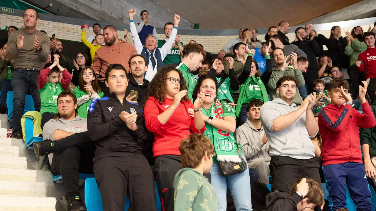 Partido de la Primera Divisi&oacute;n de F&uacute;tbol Sala entre Osasuna Magna Xota y C&oacute;rdoba Patrimonio de la Humanidad disputado en el pabell&oacute;n Anaitasuna. I&Ntilde;IGO ALZUGARAY