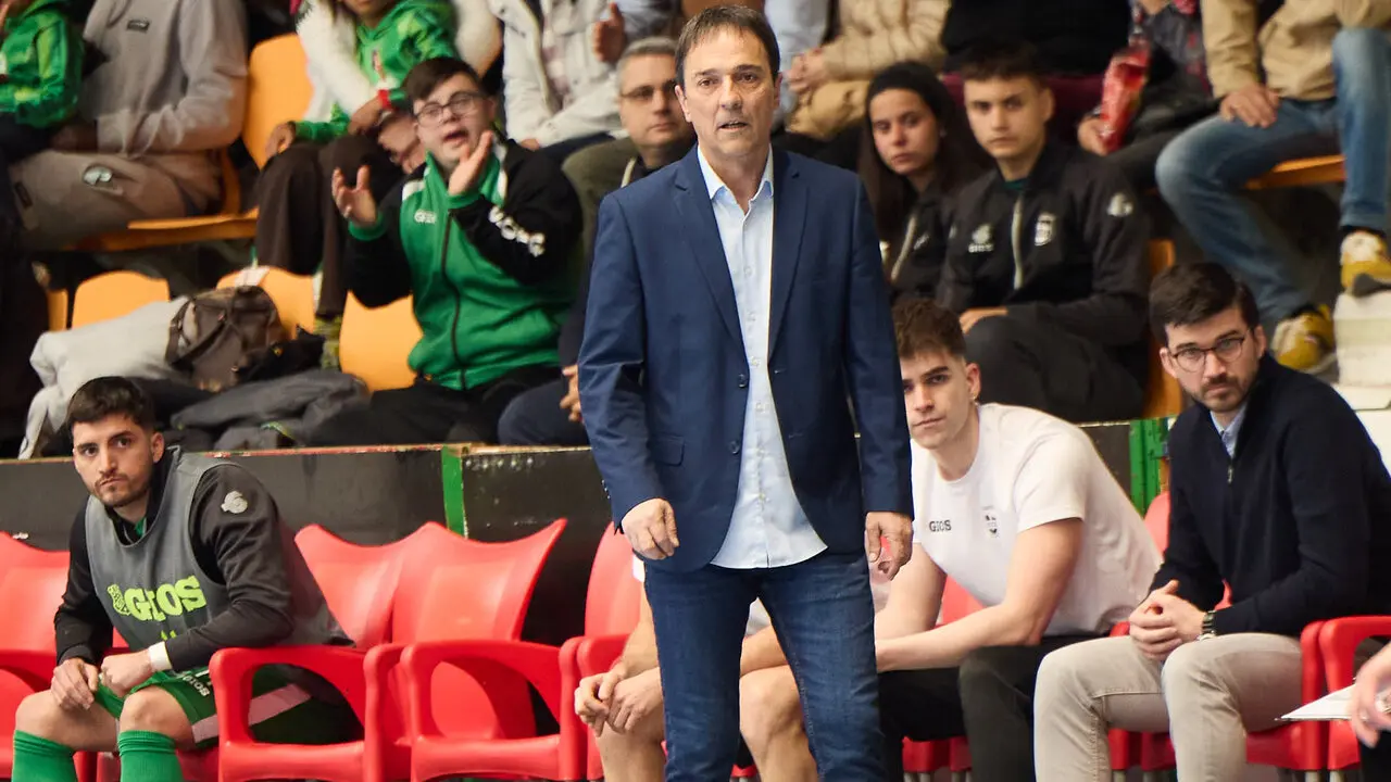 Partido de la Primera Divisi&oacute;n de F&uacute;tbol Sala entre Osasuna Magna Xota y C&oacute;rdoba Patrimonio de la Humanidad disputado en el pabell&oacute;n Anaitasuna. I&Ntilde;IGO ALZUGARAY