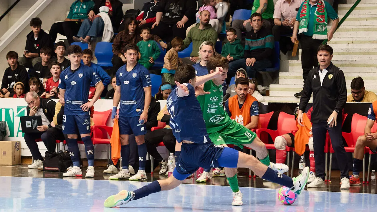 Partido de la Primera Divisi&oacute;n de F&uacute;tbol Sala entre Osasuna Magna Xota y C&oacute;rdoba Patrimonio de la Humanidad disputado en el pabell&oacute;n Anaitasuna. I&Ntilde;IGO ALZUGARAY
