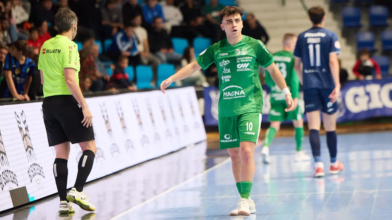 Partido de la Primera Divisi&oacute;n de F&uacute;tbol Sala entre Osasuna Magna Xota y C&oacute;rdoba Patrimonio de la Humanidad disputado en el pabell&oacute;n Anaitasuna. I&Ntilde;IGO ALZUGARAY