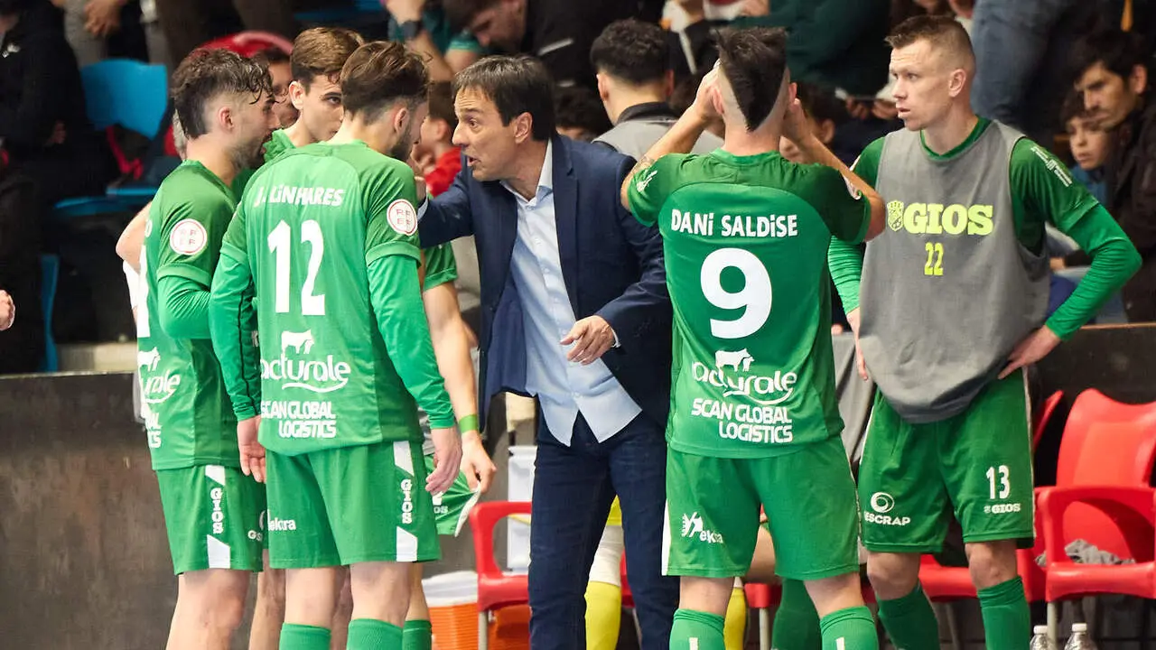 Partido de la Primera Divisi&oacute;n de F&uacute;tbol Sala entre Osasuna Magna Xota y C&oacute;rdoba Patrimonio de la Humanidad disputado en el pabell&oacute;n Anaitasuna. I&Ntilde;IGO ALZUGARAY