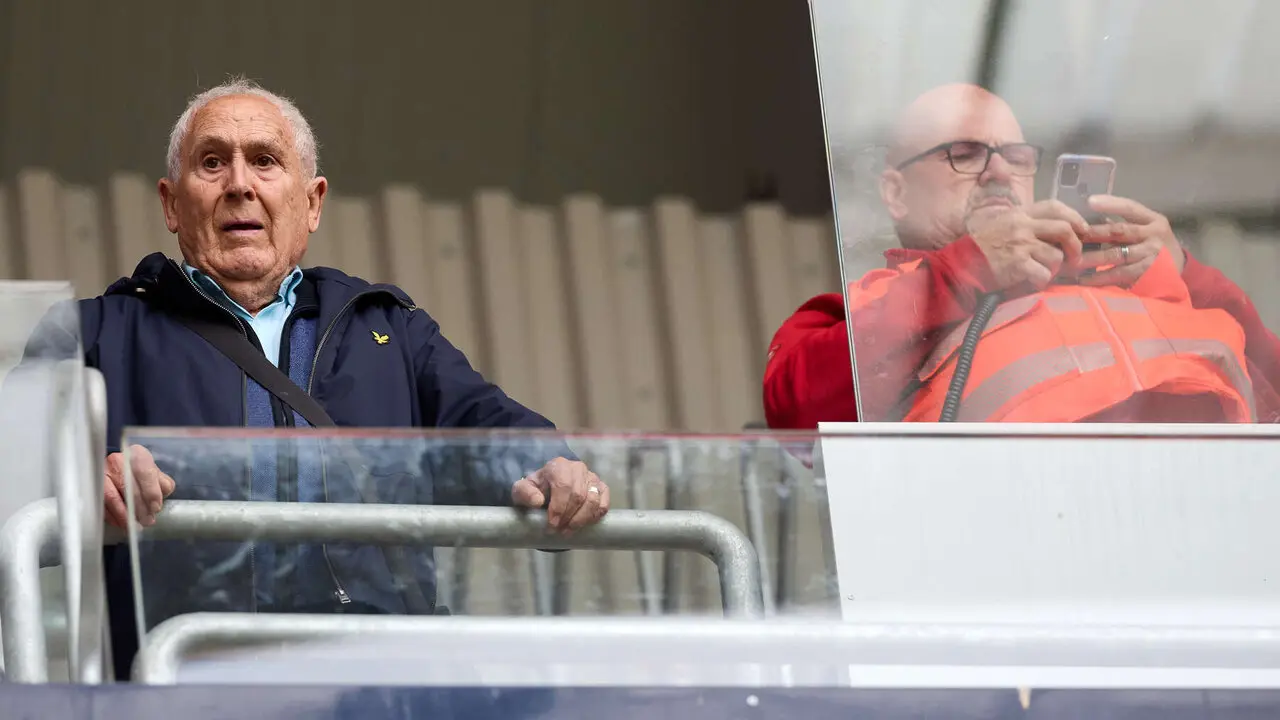 La grada del estadio de El Sadar durante el partido de La Liga EA Sports entre CA Osasuna y RCD Espanyol disputado en Pamplona. I&Ntilde;IGO ALZUGARAY