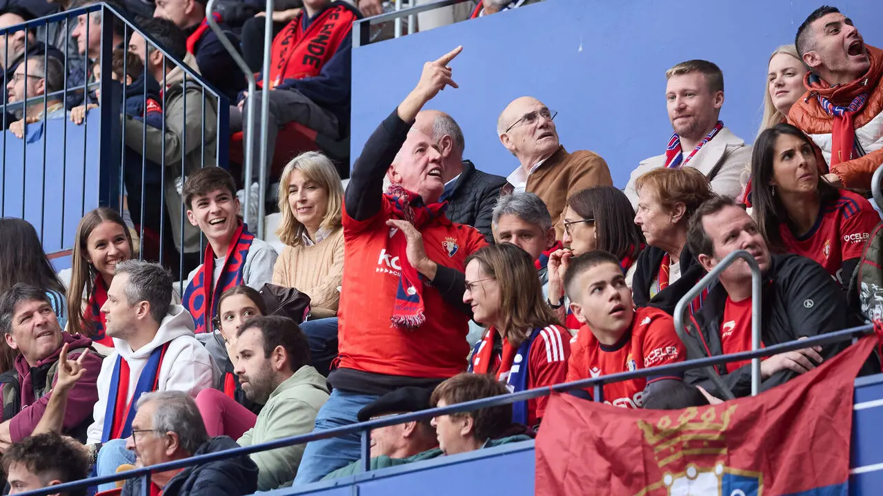 La grada del estadio de El Sadar durante el partido de La Liga EA Sports entre CA Osasuna y RCD Espanyol disputado en Pamplona. I&Ntilde;IGO ALZUGARAY