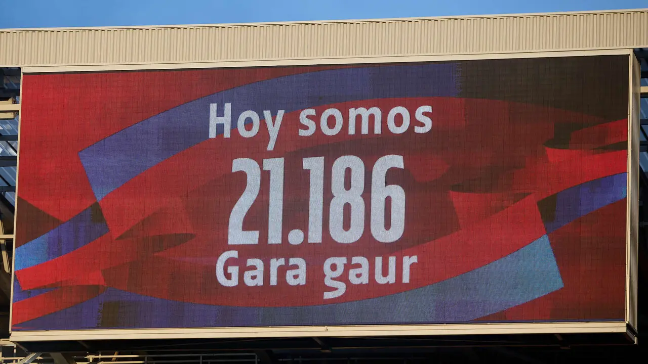 La grada del estadio de El Sadar durante el partido de La Liga EA Sports entre CA Osasuna y RCD Espanyol disputado en Pamplona. I&Ntilde;IGO ALZUGARAY