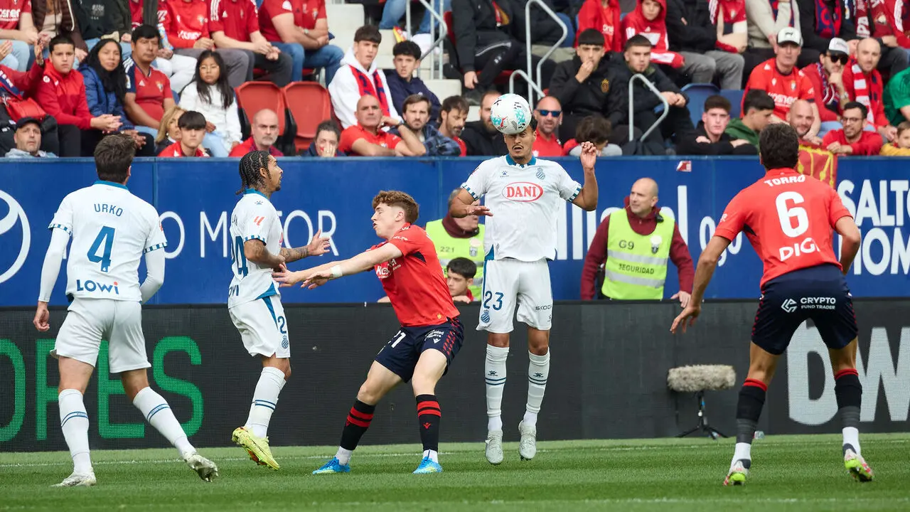 Partido de La Liga EA Sports entre CA Osasuna y RCD Espanyol disputado en el estadio de El Sadar en Pamplona. I&Ntilde;IGO ALZUGARAY