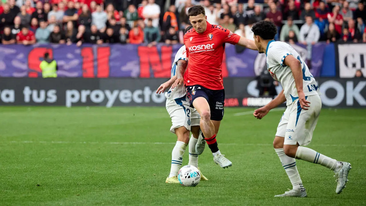 Partido de La Liga EA Sports entre CA Osasuna y RCD Espanyol disputado en el estadio de El Sadar en Pamplona. I&Ntilde;IGO ALZUGARAY