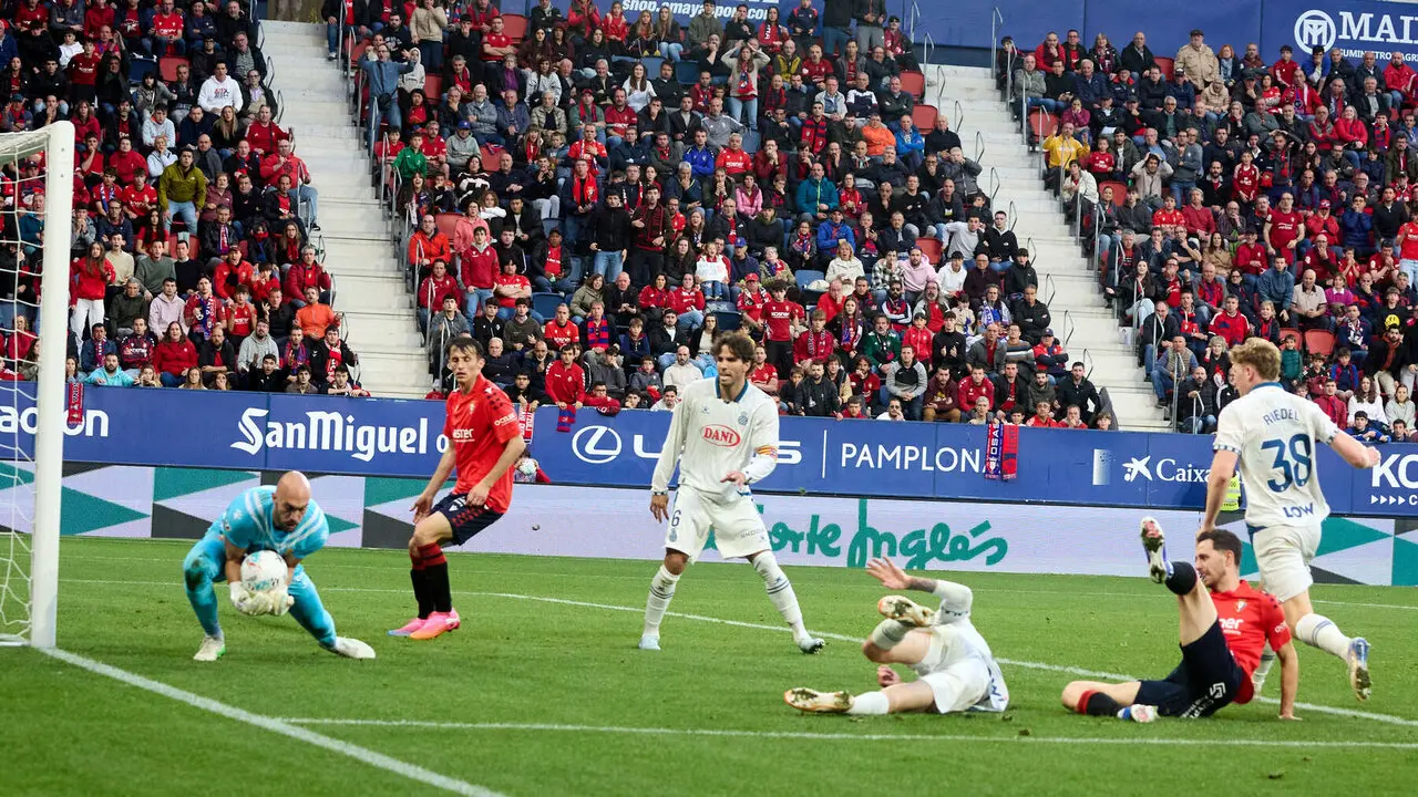 Partido de La Liga EA Sports entre CA Osasuna y RCD Espanyol disputado en el estadio de El Sadar en Pamplona. I&Ntilde;IGO ALZUGARAY