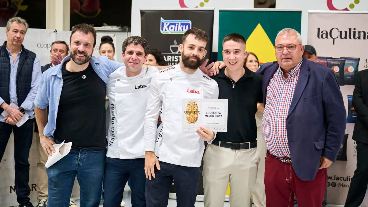 Fallo del concurso y entrega de diplomas de la IX Semana de la Croqueta de Navarra. PABLO LASAOSA