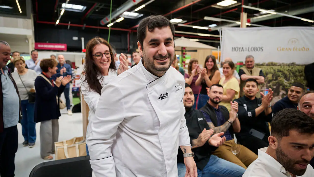 Fallo del concurso y entrega de diplomas de la IX Semana de la Croqueta de Navarra. PABLO LASAOSA