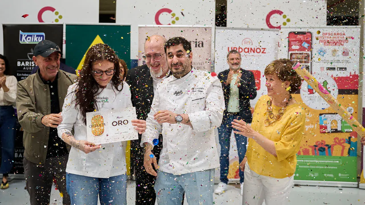 Fallo del concurso y entrega de diplomas de la IX Semana de la Croqueta de Navarra. PABLO LASAOSA