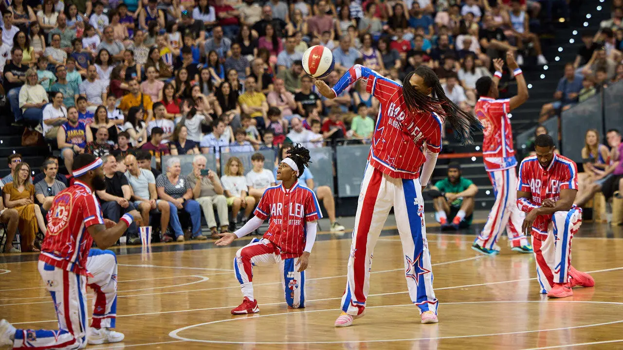 Gira del Centenario de los Harlem Globetrotters en el pabell&oacute;n Navarra Arena de Pamplona. I&Ntilde;IGO ALZUGARAY
