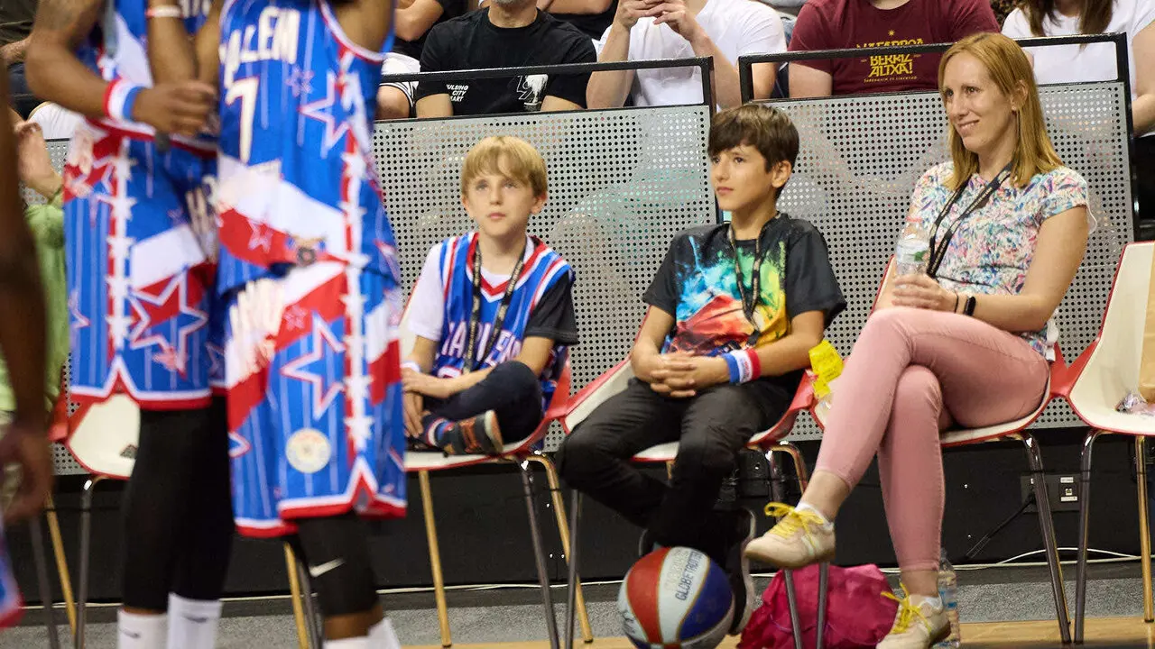 Gira del Centenario de los Harlem Globetrotters en el pabell&oacute;n Navarra Arena de Pamplona. I&Ntilde;IGO ALZUGARAY