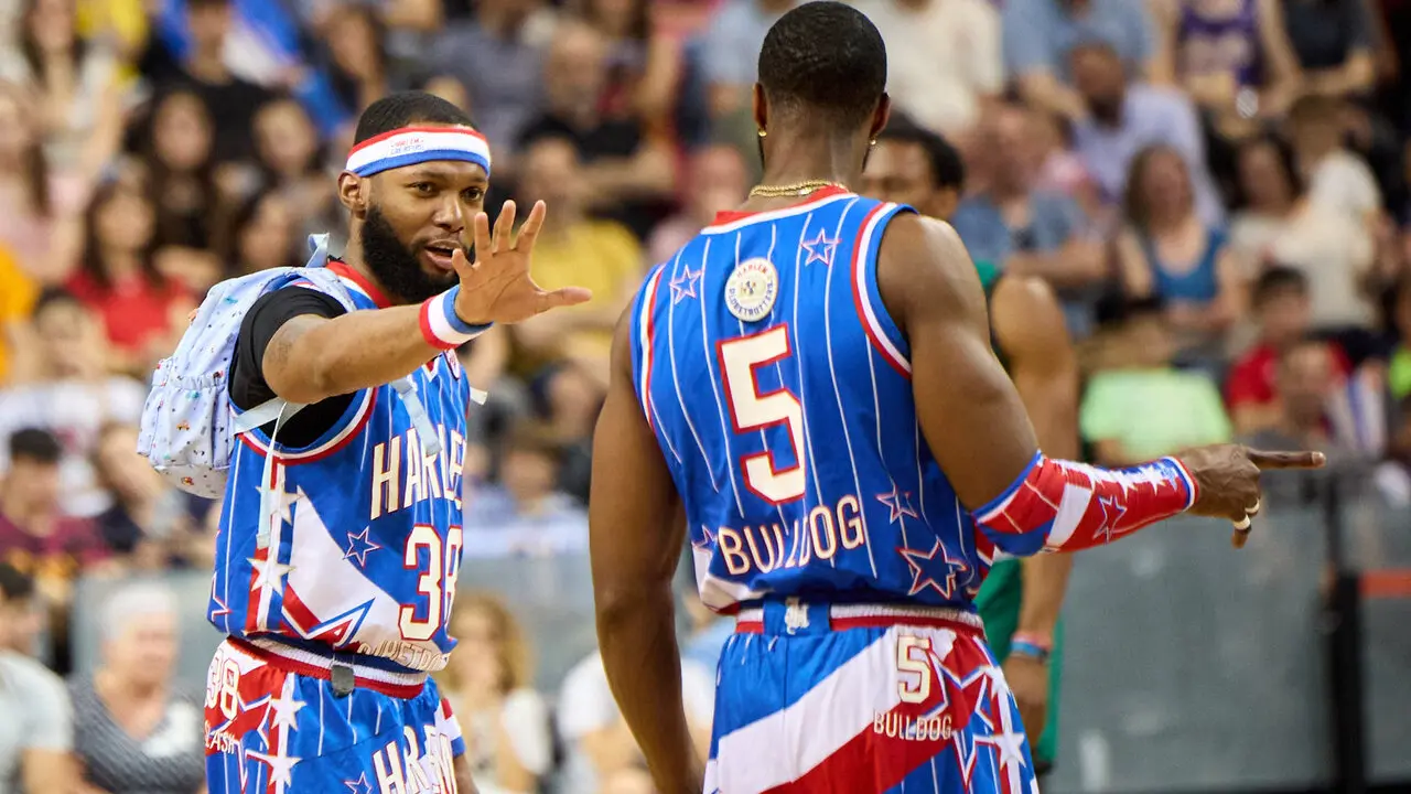 Gira del Centenario de los Harlem Globetrotters en el pabell&oacute;n Navarra Arena de Pamplona. I&Ntilde;IGO ALZUGARAY