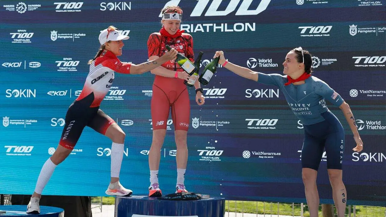 Prueba internacional Spain T100 Triathlon Pamplona Navarra. EFE VILLAR L&Oacute;PEZ