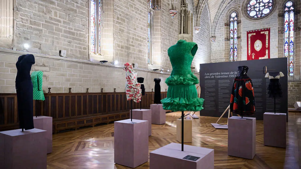 Presentaci&oacute;n a los medios de la exposici&oacute;n 'In&eacute;dito Valentino', que presentar&aacute;, por vez primera, grandes obras de alta costura, nunca antes expuestas, del dise&ntilde;ador, recientemente fallecido, Valentino Garavani. PABLO LASAOSA