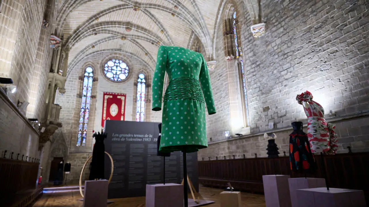 Presentaci&oacute;n a los medios de la exposici&oacute;n 'In&eacute;dito Valentino', que presentar&aacute;, por vez primera, grandes obras de alta costura, nunca antes expuestas, del dise&ntilde;ador, recientemente fallecido, Valentino Garavani. PABLO LASAOSA