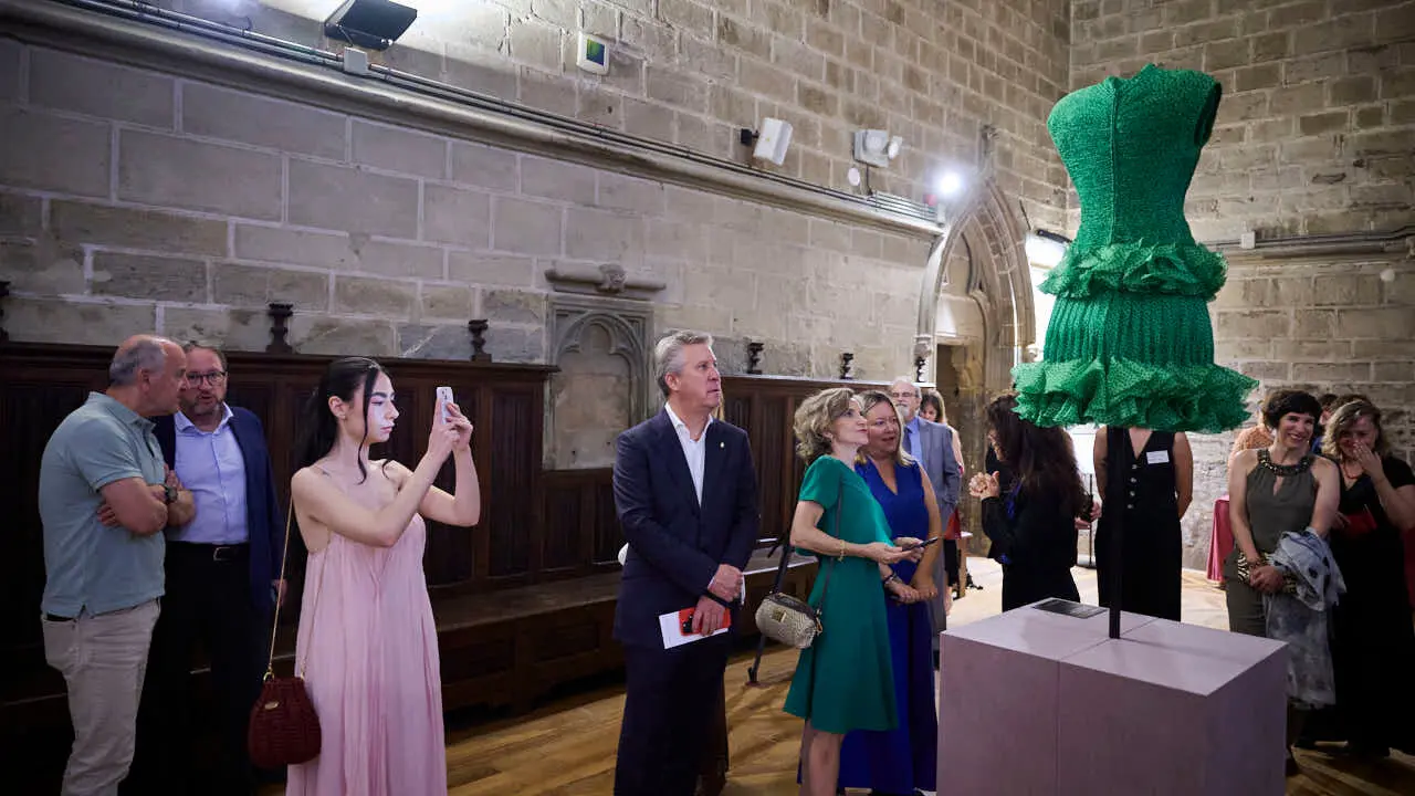 Presentaci&oacute;n a los medios de la exposici&oacute;n 'In&eacute;dito Valentino', que presentar&aacute;, por vez primera, grandes obras de alta costura, nunca antes expuestas, del dise&ntilde;ador, recientemente fallecido, Valentino Garavani. PABLO LASAOSA