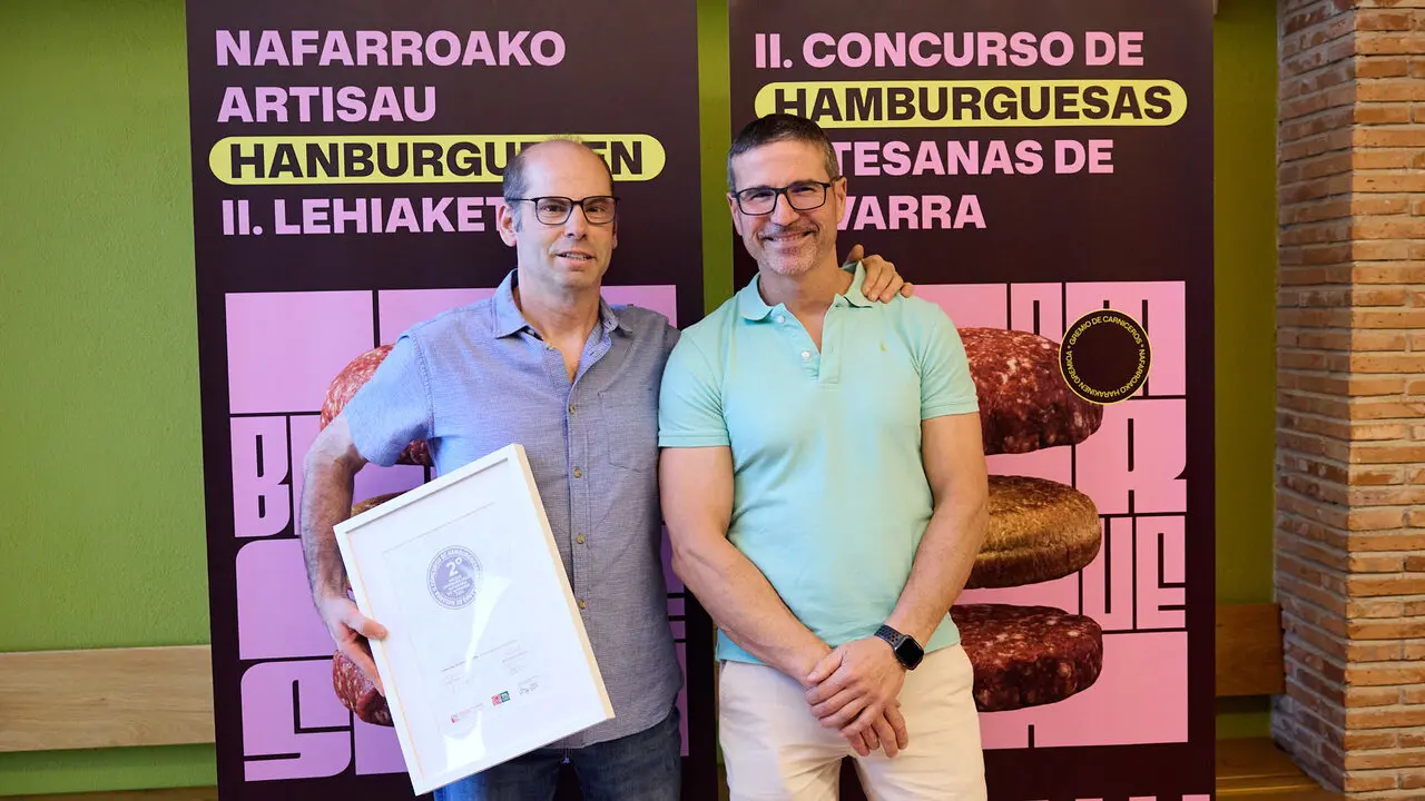 Entrega los premios del II Concurso de Hamburguesas Artesanas de Navarra. I&Ntilde;IGO ALZUGARAY