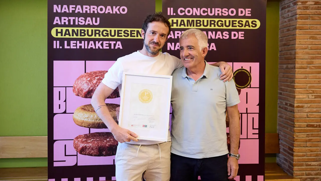 Entrega los premios del II Concurso de Hamburguesas Artesanas de Navarra. I&Ntilde;IGO ALZUGARAY