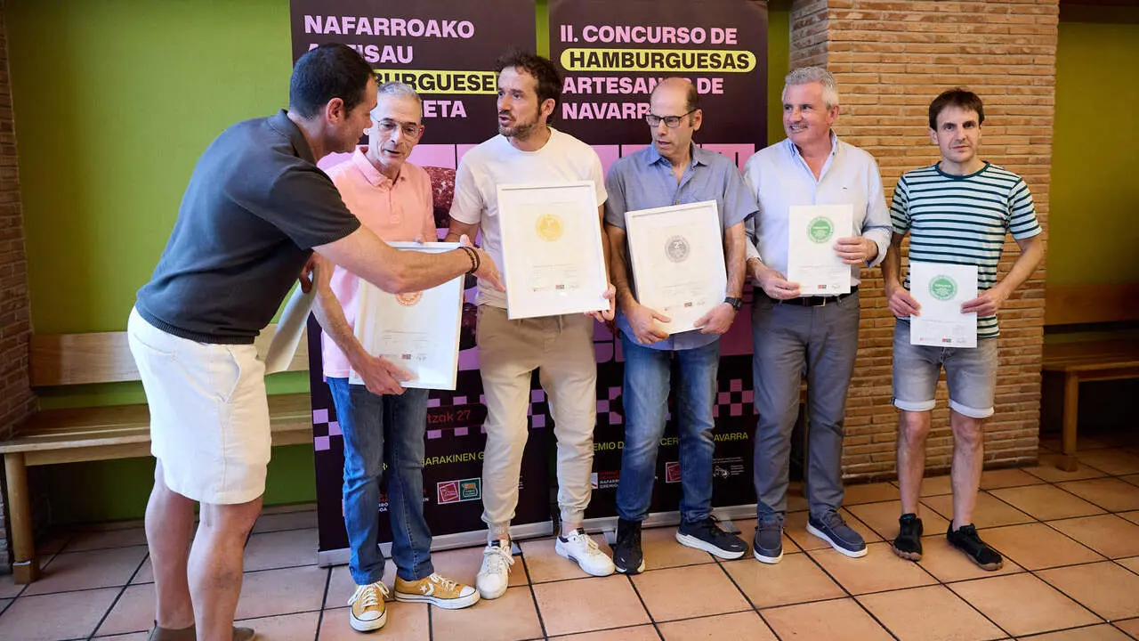 Entrega los premios del II Concurso de Hamburguesas Artesanas de Navarra. I&Ntilde;IGO ALZUGARAY