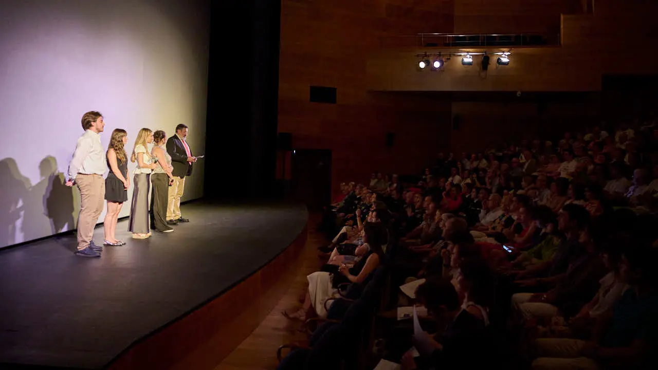 Estreno del documental 'Los nietos del silencio' , que narra el testimonio de tres nietos de v&iacute;ctimas mortales de ETA, seguido de una mesa redonda con los protagonistas del documental y el equipo del proyecto. PABLO LASAOSA