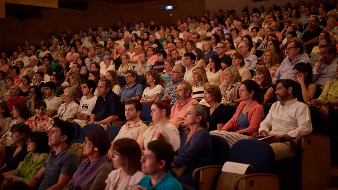 Estreno del documental 'Los nietos del silencio' , que narra el testimonio de tres nietos de v&iacute;ctimas mortales de ETA, seguido de una mesa redonda con los protagonistas del documental y el equipo del proyecto. PABLO LASAOSA