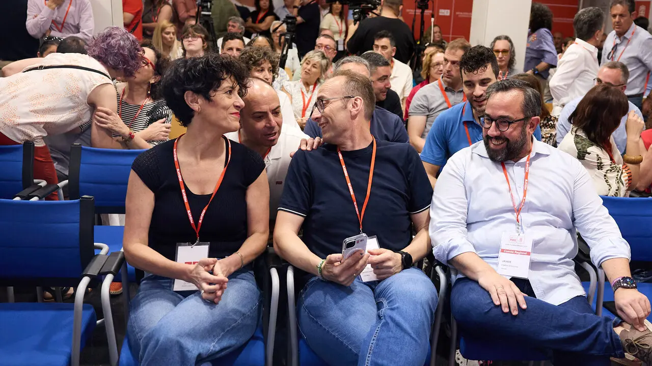 La secretaria general del PSN-PSOE, Mar&iacute;a Chivite, interviene en el Comit&eacute; Regional del partido. NAVARRA.COM