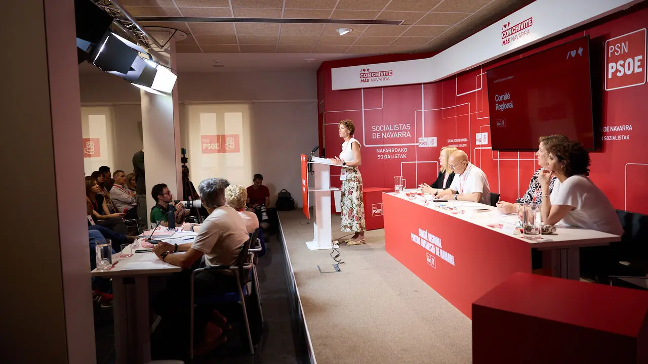 La secretaria general del PSN-PSOE, Mar&iacute;a Chivite, interviene en el Comit&eacute; Regional del partido. NAVARRA.COM