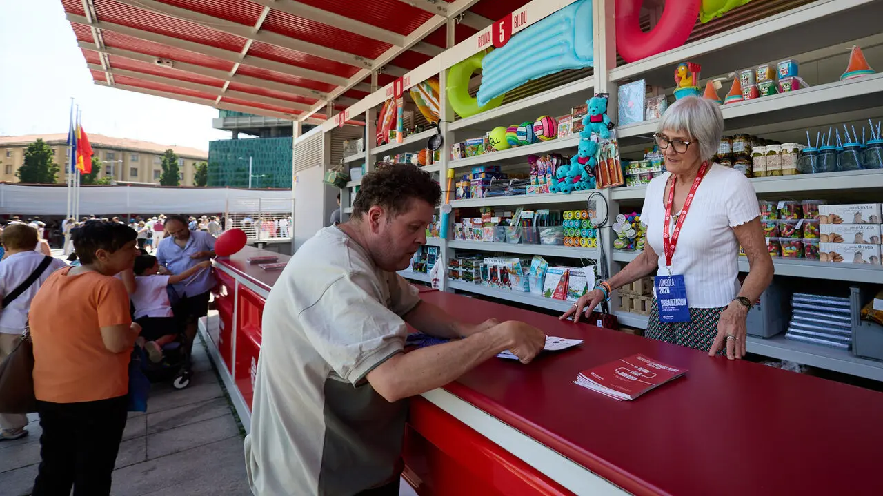 Inauguraci&oacute;n de la T&oacute;mbola de C&aacute;ritas 2026. I&Ntilde;IGO ALZUGARAY