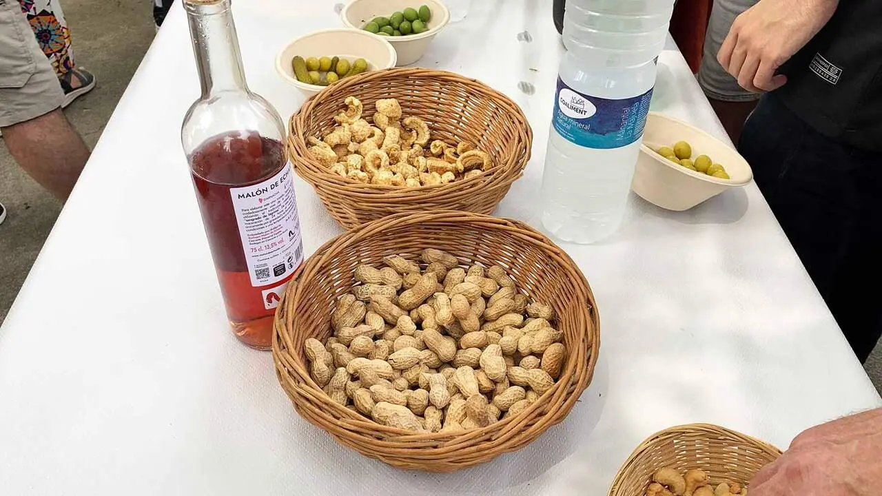 Murieta celebra la fiesta del mayo con carrera ciclista, aperitivo y m&uacute;sica en el front&oacute;n. Navarra.com