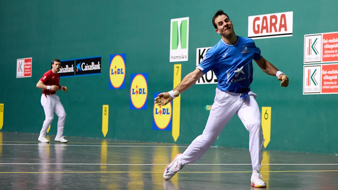Final del Campeonato Manomanista de pelota vasca entre I&ntilde;aki Artola y Dar&iacute;o G&oacute;mez disputada en el pabell&oacute;n Navarra Arena de Pamplona. I&Ntilde;IGO ALZUGARAY