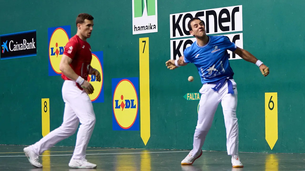 Final del Campeonato Manomanista de pelota vasca entre I&ntilde;aki Artola y Dar&iacute;o G&oacute;mez disputada en el pabell&oacute;n Navarra Arena de Pamplona. I&Ntilde;IGO ALZUGARAY