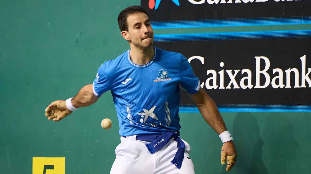 Final del Campeonato Manomanista de pelota vasca entre I&ntilde;aki Artola y Dar&iacute;o G&oacute;mez disputada en el pabell&oacute;n Navarra Arena de Pamplona. I&Ntilde;IGO ALZUGARAY