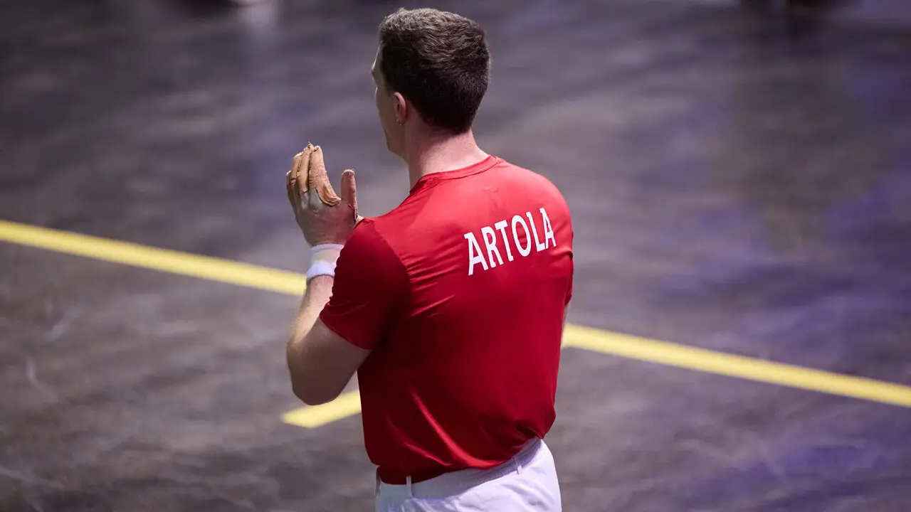 Final del Campeonato Manomanista de pelota vasca entre I&ntilde;aki Artola y Dar&iacute;o G&oacute;mez disputada en el pabell&oacute;n Navarra Arena de Pamplona. I&Ntilde;IGO ALZUGARAY