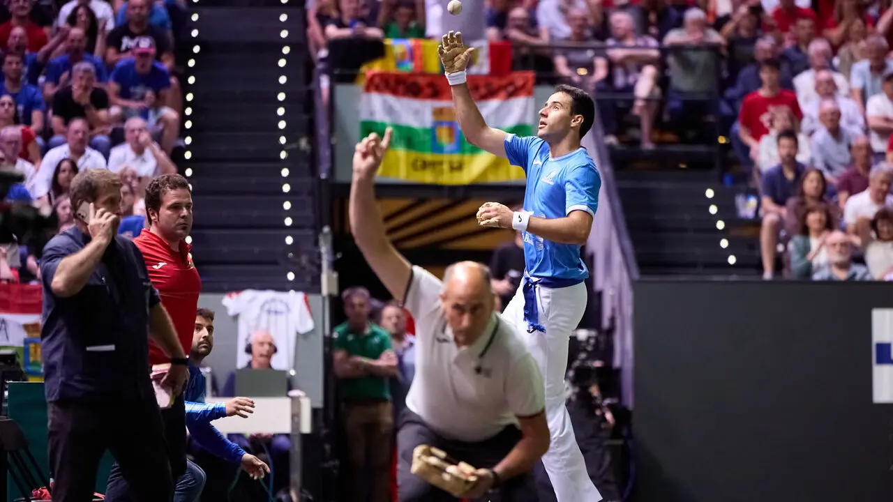 Final del Campeonato Manomanista de pelota vasca entre I&ntilde;aki Artola y Dar&iacute;o G&oacute;mez disputada en el pabell&oacute;n Navarra Arena de Pamplona. I&Ntilde;IGO ALZUGARAY