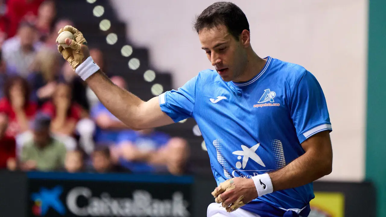 Final del Campeonato Manomanista de pelota vasca entre I&ntilde;aki Artola y Dar&iacute;o G&oacute;mez disputada en el pabell&oacute;n Navarra Arena de Pamplona. I&Ntilde;IGO ALZUGARAY