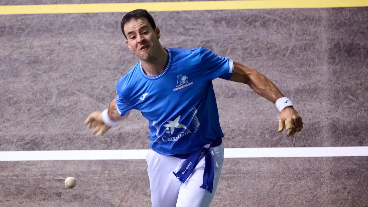Final del Campeonato Manomanista de pelota vasca entre I&ntilde;aki Artola y Dar&iacute;o G&oacute;mez disputada en el pabell&oacute;n Navarra Arena de Pamplona. I&Ntilde;IGO ALZUGARAY