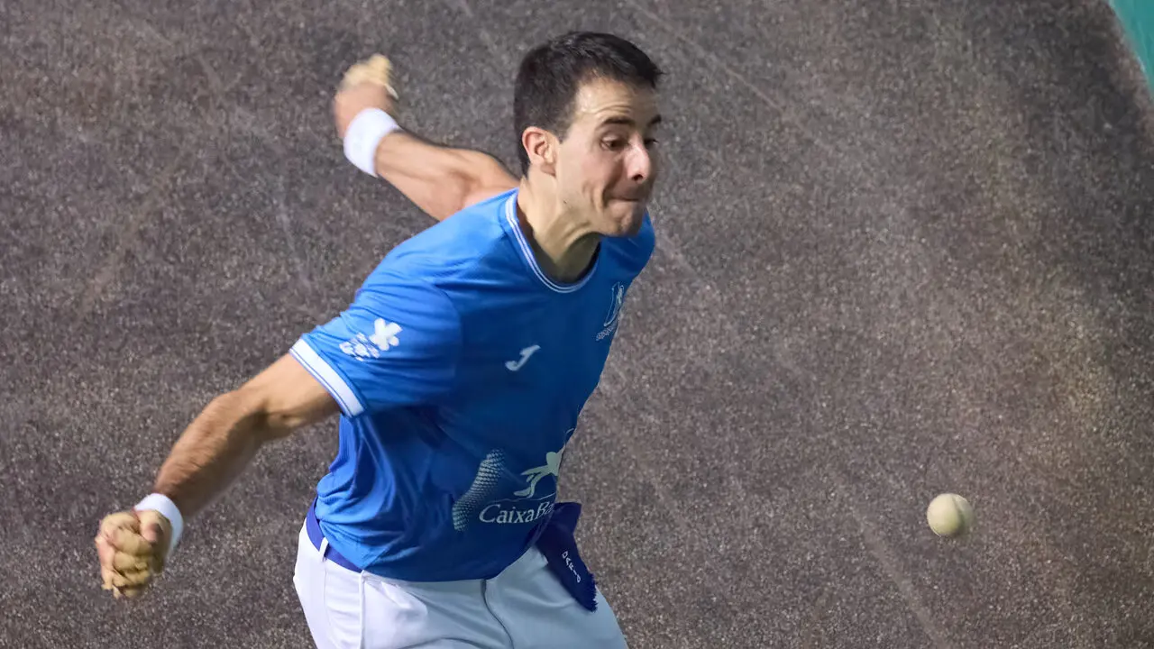 Final del Campeonato Manomanista de pelota vasca entre I&ntilde;aki Artola y Dar&iacute;o G&oacute;mez disputada en el pabell&oacute;n Navarra Arena de Pamplona. I&Ntilde;IGO ALZUGARAY