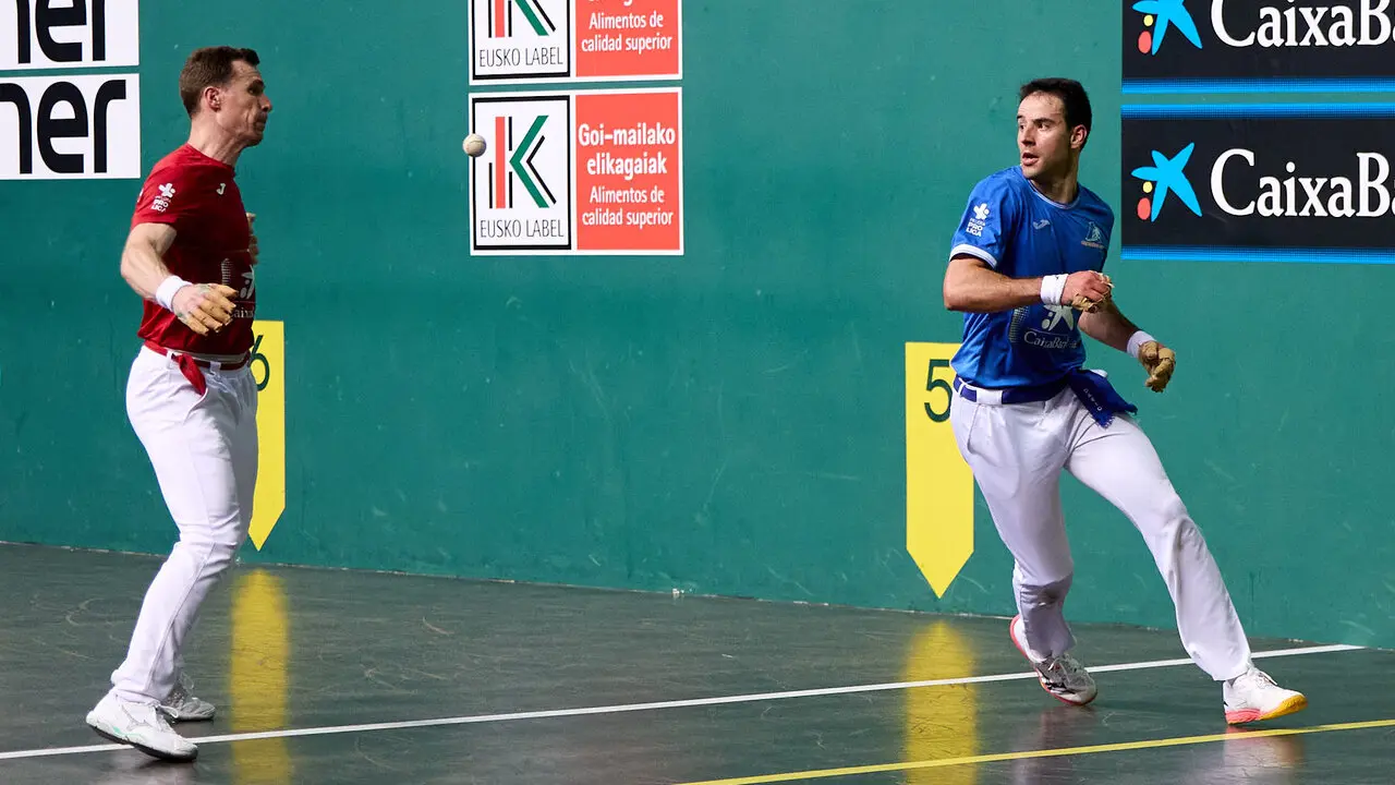 Final del Campeonato Manomanista de pelota vasca entre I&ntilde;aki Artola y Dar&iacute;o G&oacute;mez disputada en el pabell&oacute;n Navarra Arena de Pamplona. I&Ntilde;IGO ALZUGARAY