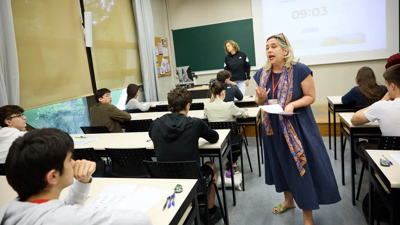Inicio de la Prueba de Acceso a la Universidad (PAU) 2026, tambi&eacute;n conocida como selectividad, en la Universidad P&uacute;blica de Navarra (UPNA) en Pamplona. I&Ntilde;IGO ALZUGARAY