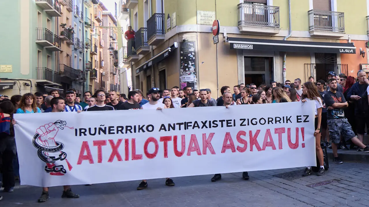 Concentraci&oacute;n antifascista de protesta por las detenciones tras los incidentes del pasado oto&ntilde;o en Iturrama tras la visita del agitador Vito Quiles a Pamplona. NAVARRA.COM