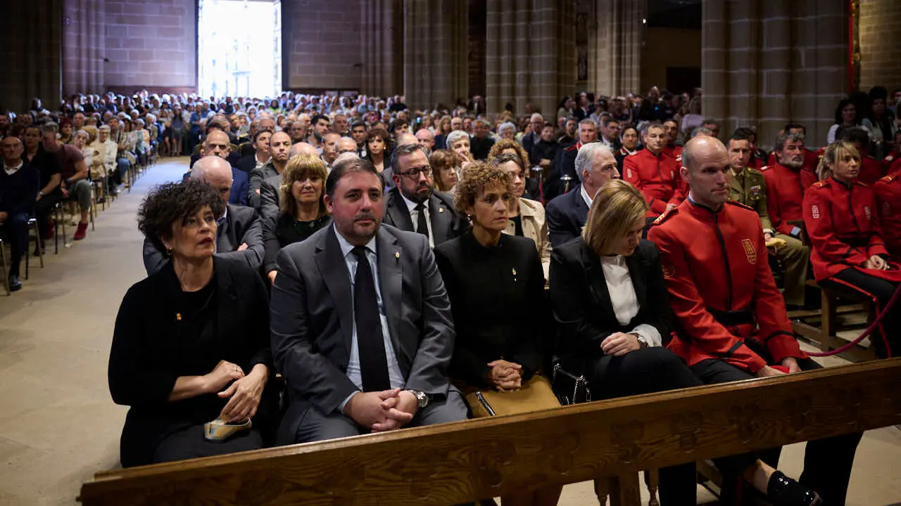 Funeral por los cinco polic&iacute;as forales fallecidos en un accidente de tr&aacute;fico. PABLO LASAOSA