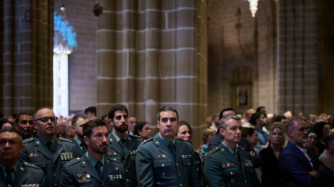 Funeral por los cinco polic&iacute;as forales fallecidos en un accidente de tr&aacute;fico. PABLO LASAOSA