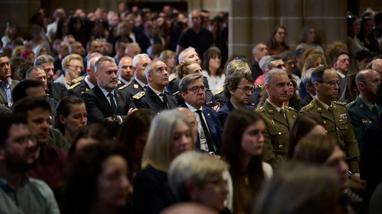 Funeral por los cinco polic&iacute;as forales fallecidos en un accidente de tr&aacute;fico. PABLO LASAOSA