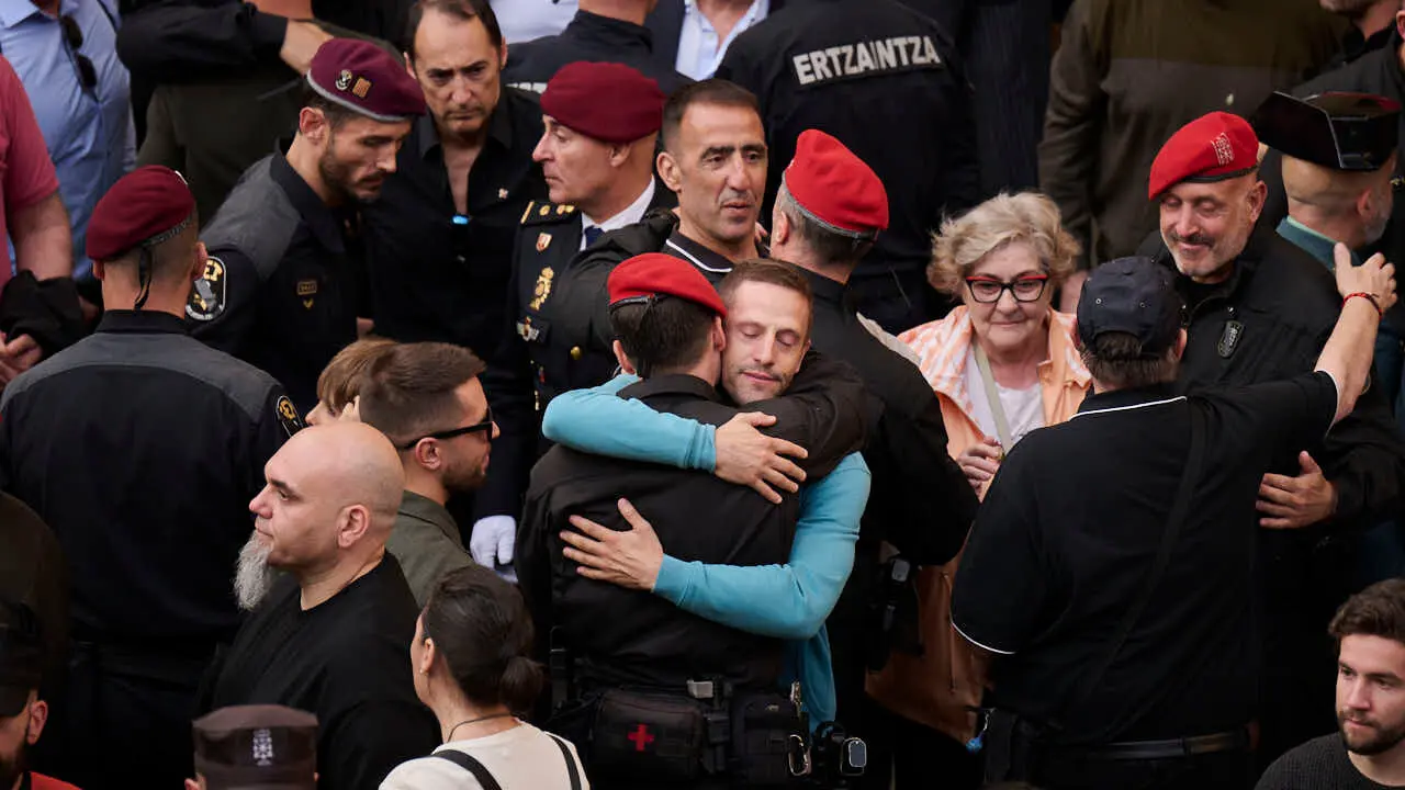 Funeral por los cinco polic&iacute;as forales fallecidos en un accidente de tr&aacute;fico. PABLO LASAOSA