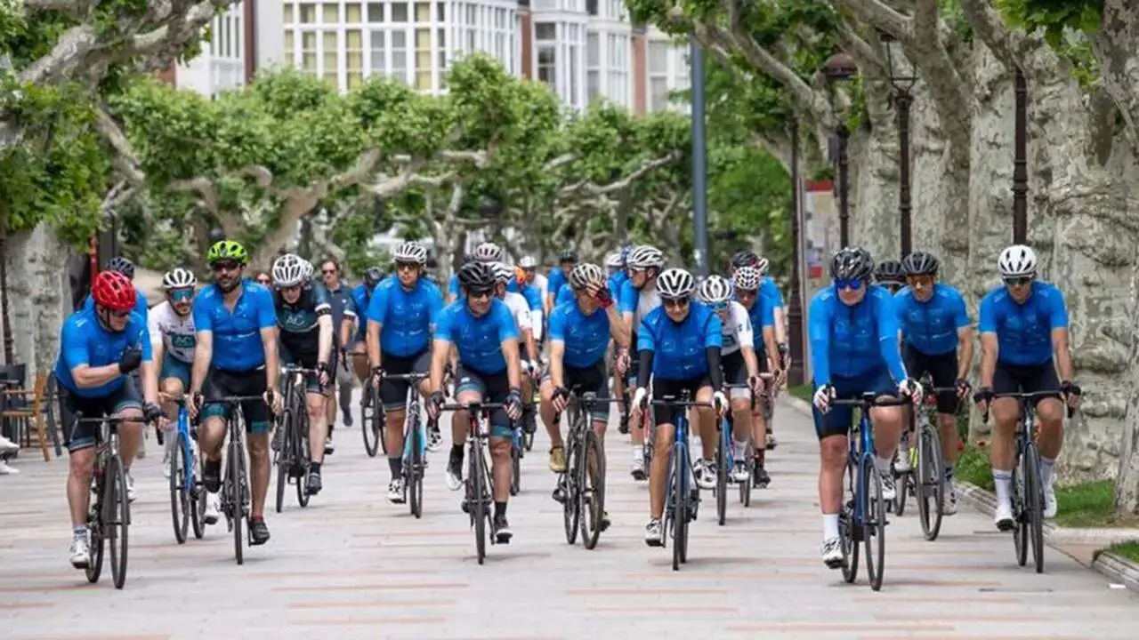 Ruta ciclista Xacobea AC Hotels. achmhotels. com